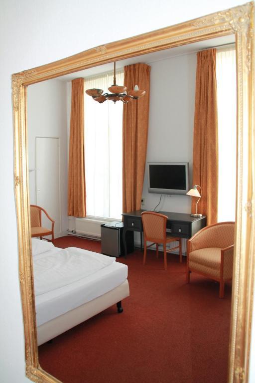 De Doelen Hotel Leiden Bilik gambar