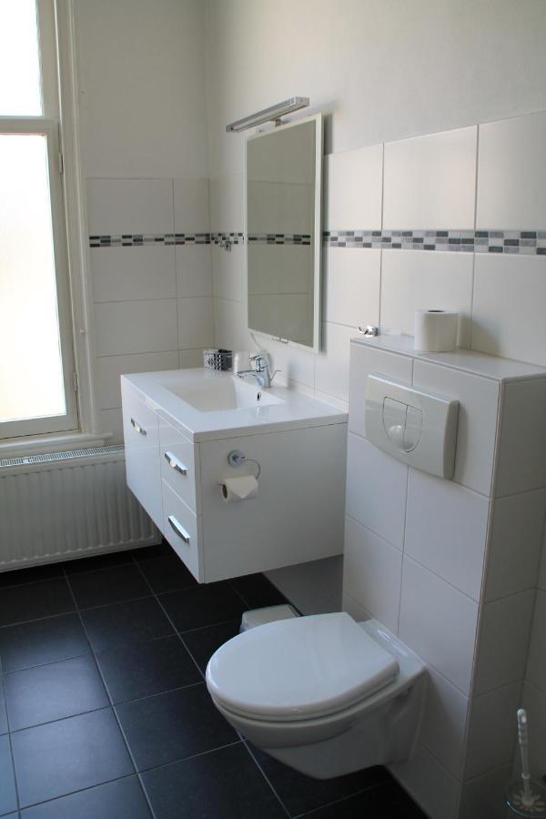 De Doelen Hotel Leiden Bilik gambar